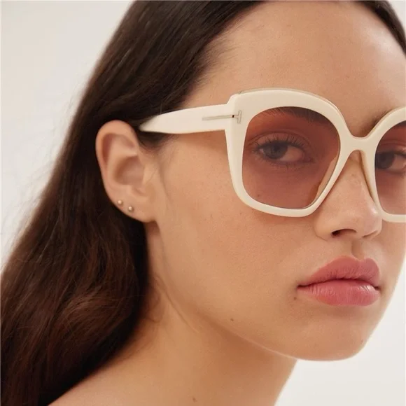 New Authentic TOM FORD FT0944CAT EYE FEMININE SUNGLASSES